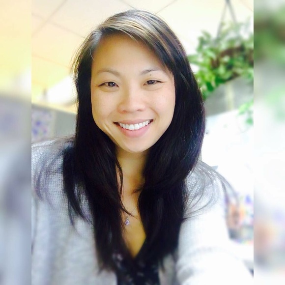 Meet your Posher, Katherine - Picture 2 of 2